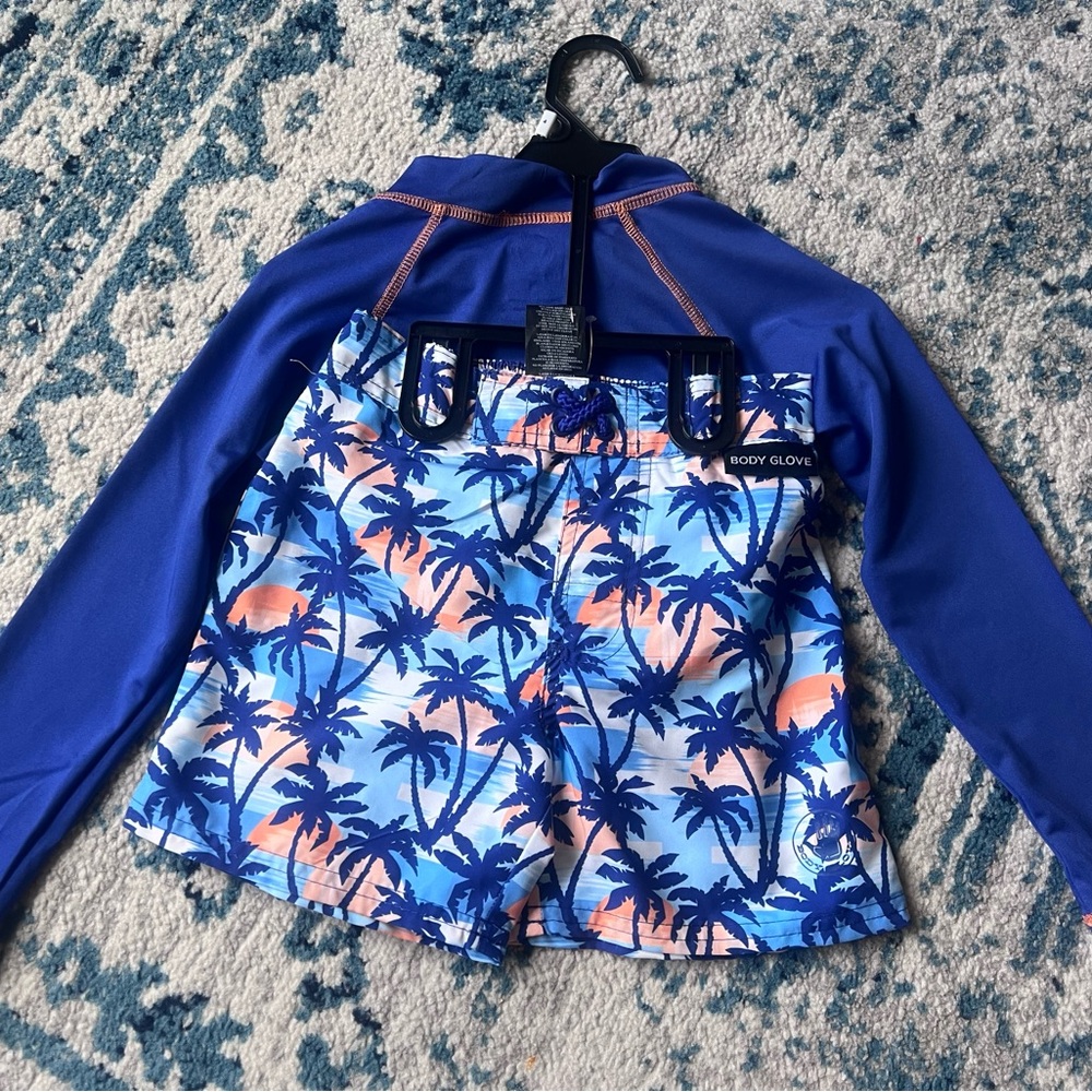 Body Glove Blue Long-Sleeve Rash Guard with Blue & Coral Palm-Print Swim Shorts